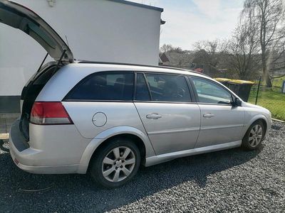 Begagnad Opel Vectra Sport 155 HK (114 kW) 2005 Grå Kombi