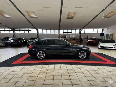 Usata BMW 320 Advantage 195 CV (143 kW) 2016 Nero Station wagon