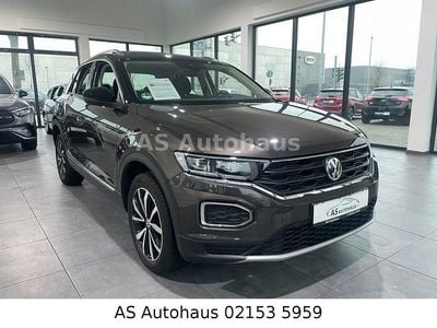 Second-hand VW T-Roc Style 150 CP (110 kW) 2018 Negru SUV