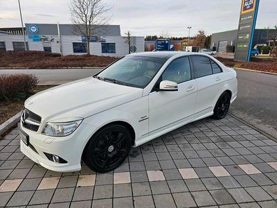 Weiß Gebraucht 2009 Mercedes C200 Avantgarde Limousine | 10.250 € (Teuer)