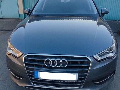Gebraucht Audi A3 Attraction 110 PS (80 kW) 2016 Grau Limousine