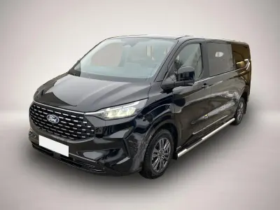 Gebraucht Ford Tourneo Custom Titanium 170 PS (125 kW) 2025 Manufacturer Van