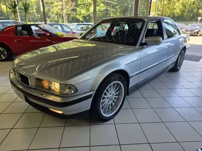 Gebraucht BMW 740L 286 PS (210 kW) 1996 Silber Limousine