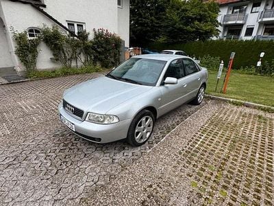 Gebraucht Audi A4 S-Line 165 PS (121 kW) 1999 Silber Limousine