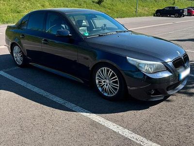 Second-hand BMW 530 M Sport 300 CP (220 kW) 2004 Negru Berlinǎ