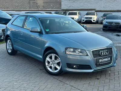 Używany Audi A3 Attraction 90 KM (66 kW) 2010 Niebieski Hatchback