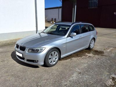 Usata BMW 318 143 CV (105 kW) 2009 Argento Station wagon