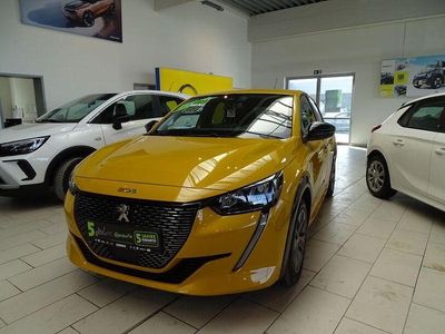 Gebraucht Peugeot e-208 Allure 100 kW (136 PS) 2023 Gelb Kleinwagen
