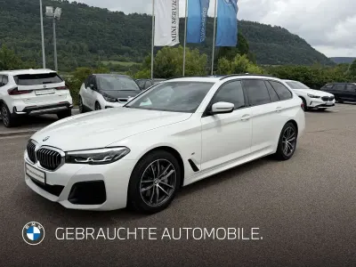 Gebraucht BMW 530 M Sport 286 PS (210 kW) 2022 Alpinweiss iii Kombi