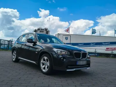 Gebraucht BMW X1 Sport Line 150 PS (110 kW) 2010 Schwarz SUV