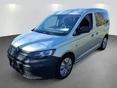 Używany VW Caddy 122 KM (89 kW) 2021 Srebrny Minivan