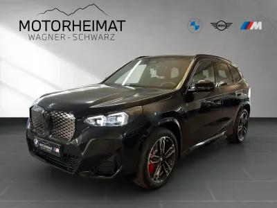 Neu BMW iX1 Performance 150 kW (204 PS) 2026 Black sapphire SUV