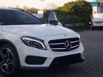 Brugt Mercedes GLA250 AMG line 211 HK (155 kW) 2015 Hvid SUV