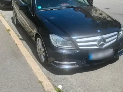 Gebraucht Mercedes C250 204 PS (150 kW) 2013 Schwarz Kombi