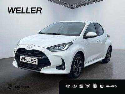 Neu Toyota Yaris Hybrid Comfort 116 PS (85 kW) 2025 Weiss Kleinwagen