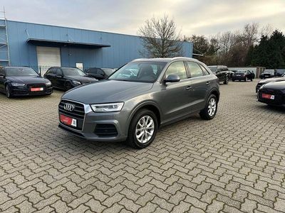 Grau Gebraucht 2016 Audi Q3 Design SUV | 16.990 € (Fairer Preis)