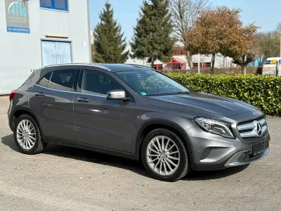 Second-hand Mercedes GLA220 Urban 177 CP (130 kW) 2016 Gri SUV