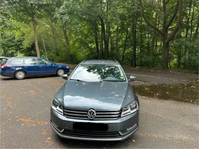 Gebraucht VW Passat 140 PS (102 kW) 2011 Grau Kombi