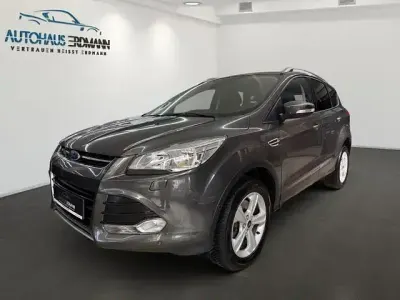 Używany Ford Kuga Titanium 182 KM (133 kW) 2016 Szary SUV