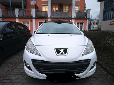 Gebraucht Peugeot 207 92 PS (67 kW) 2012 Weiß Kombi