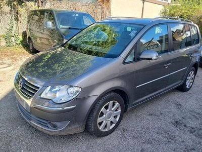Second-hand VW Touran 140 CP (102 kW) 2007 Gri Monovolum