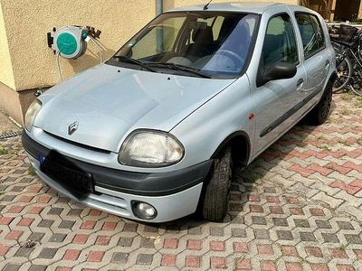 Renault Clio II