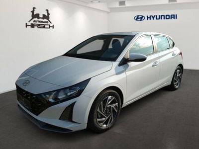 Weiß Gebraucht 2024 Hyundai i20 Trend Limousine | 18.490 € (Fairer Preis)