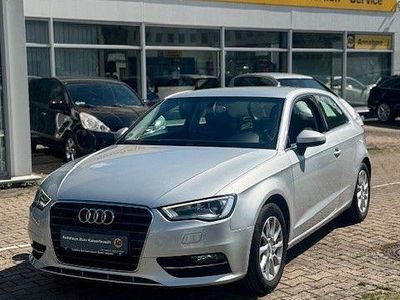 Gebraucht Audi A3 Attraction 122 PS (89 kW) 2014 Silber Limousine