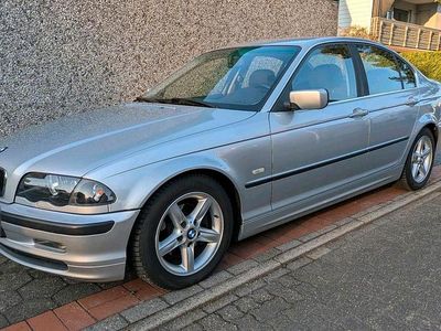 Gebraucht BMW 320 150 PS (110 kW) 1999 Silber Limousine
