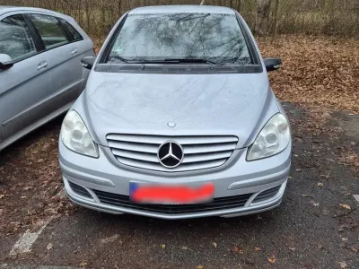 Gebraucht Mercedes B150 95 PS (69 kW) 2007 Grau Van / Kleinbus