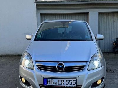 Usata Opel Zafira Family 110 CV (80 kW) 2010 Monovolume