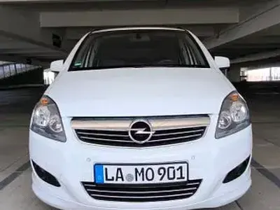 Gebraucht Opel Zafira Family 150 PS (110 kW) 2011 Weiß Van / Kleinbus