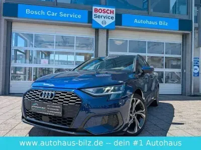 Gebraucht Audi A3 Advanced 116 PS (85 kW) 2022 Navarrablau Limousine