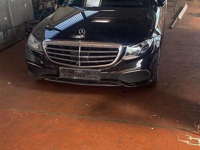 Mercedes E220