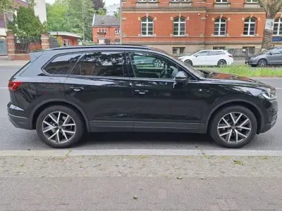 Gebraucht VW Touareg Elegance 340 PS (250 kW) 2024 Schwarz SUV
