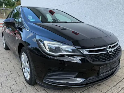 Gebraucht Opel Astra Edition 110 PS (80 kW) 2019 Schwarz Kombi