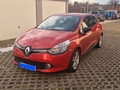 Gebraucht Renault Clio IV 90 PS (66 kW) 2013 Rot Kleinwagen