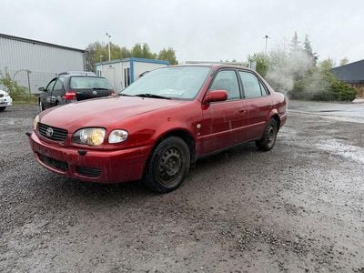 Usata Toyota Corolla 110 CV (80 kW) 2000 Rosso Berlina