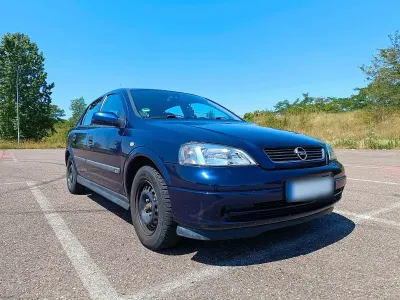 Gebraucht Opel Astra 101 PS (74 kW) 1999 Blau Limousine