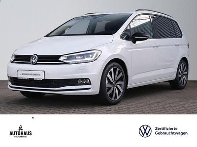 Oryxweiß perlmutteffekt Gebraucht 2025 VW Touran Highline Van / Kleinbus | 38.440 € (Etwas zu teuer)