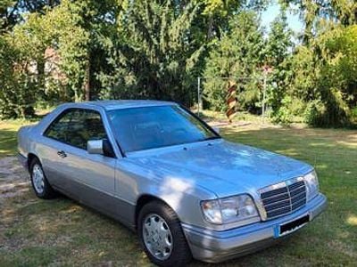 Second-hand Mercedes E320 220 CP (161 kW) 1994 Argintiu Coupe