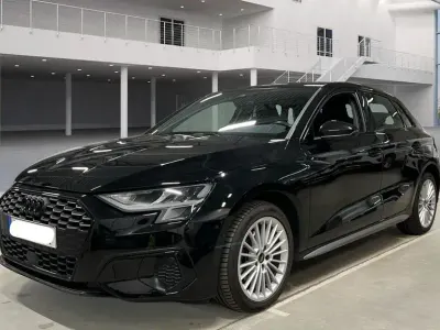 Gebraucht Audi A3 Sport 150 PS (110 kW) 2023 Schwarz Limousine