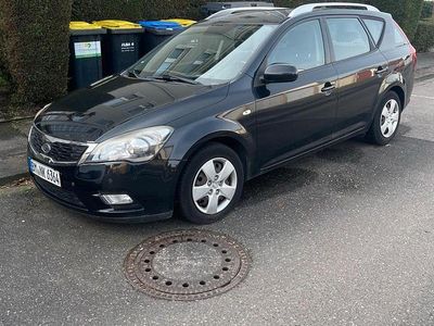 Schwarz Gebraucht 2010 Kia Ceed Sportswagon Kombi | 2.800 € (Guter Preis)