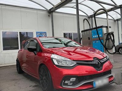 Usata Renault Clio IV R.S. 250 CV (183 kW) 2017 Rosso Utilitaria