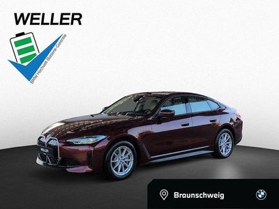 Aventurinrot iii (rot) Gebraucht 2022 BMW i4 Sport Line Limousine | 39.990 € (Guter Preis)