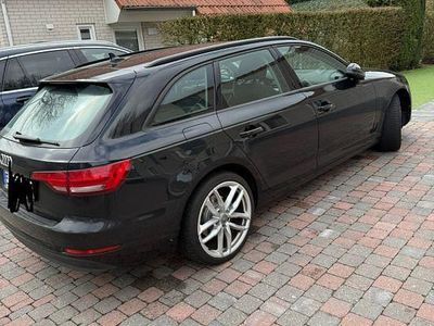 Schwarz Gebraucht 2017 Audi A4 Ambiente Kombi | 16.800 € (Guter Preis)