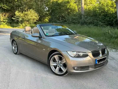 Gebraucht BMW 335 Cabriolet 306 PS (225 kW) 2007 Beige Cabrio