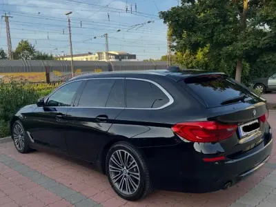 Gebraucht BMW 520 Sport Line 190 PS (139 kW) 2019 Schwarz Kombi