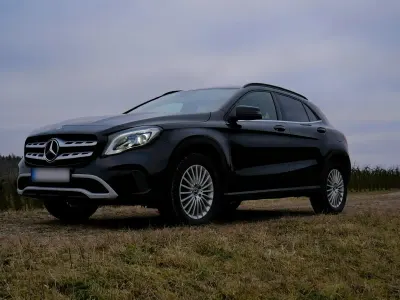 Brugt Mercedes GLA180 Style 122 HK (89 kW) 2019 Sort SUV