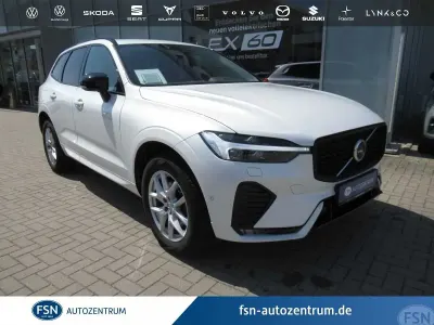 Gebraucht Volvo XC60 Plus 250 PS (183 kW) 2025 Crystal white pearl SUV